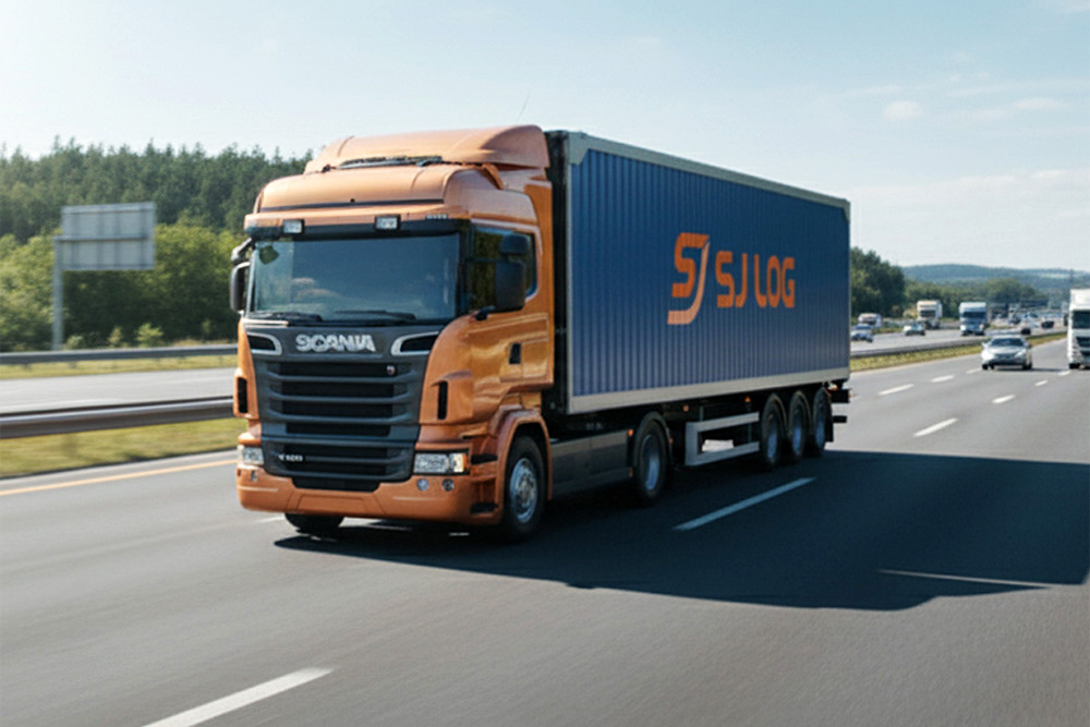 CAMINHAO-SJ-LOG-NA-ESTRADA-FHD2